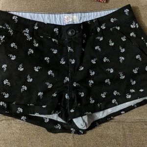 Shorts with flowers